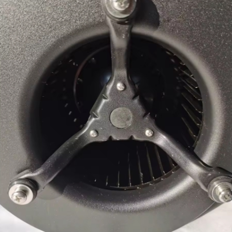 Miniaturní odstředivé ventilátory o průměru 133 mm